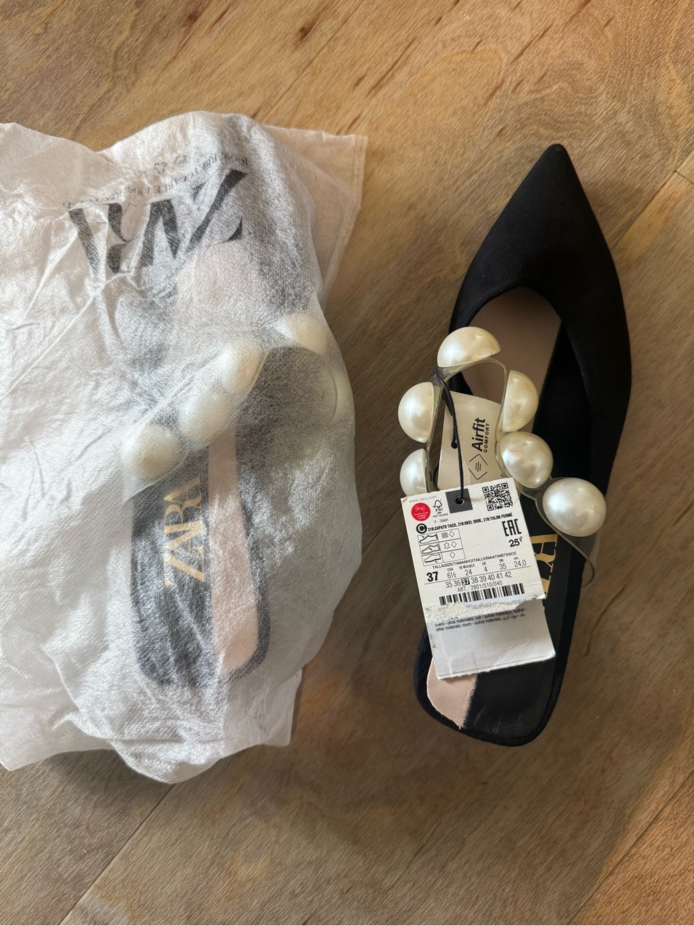 Zara Black Pointed Toe Heels with Pearl Strap